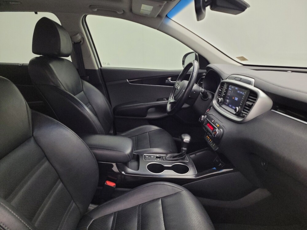 2019 Kia Sorento in Maple Heights, OH 44137 - 18086633 21