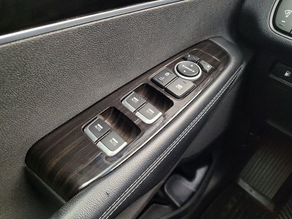 2019 Kia Sorento in Maple Heights, OH 44137 - 18086633 27