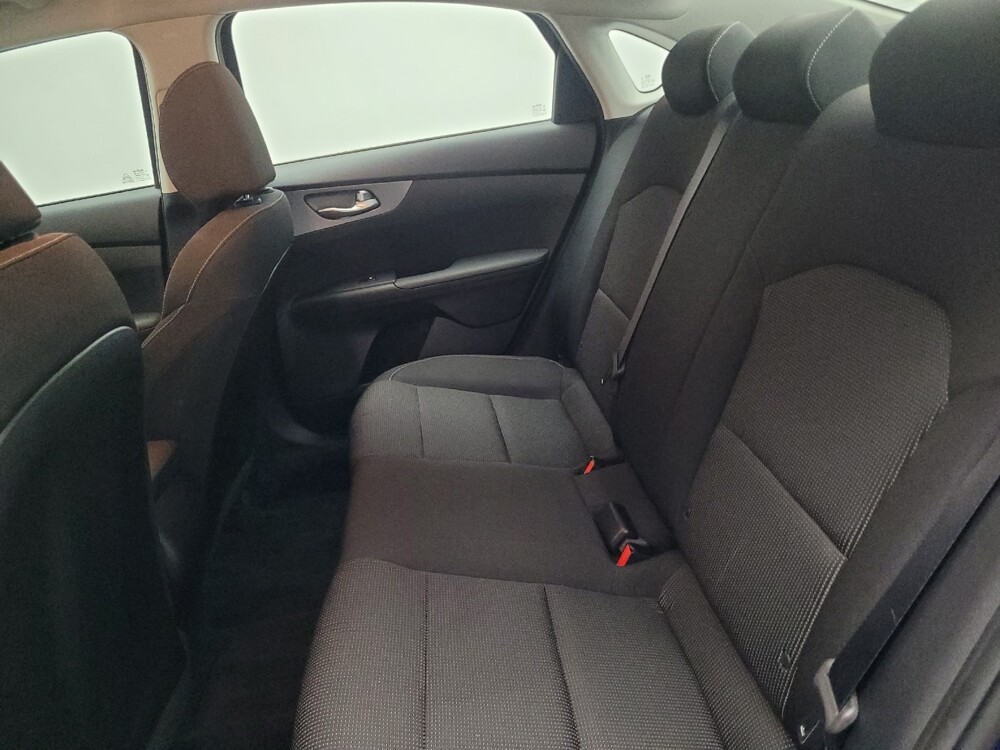 2019 Kia Forte in Macon, GA 31210 - 18086634 18