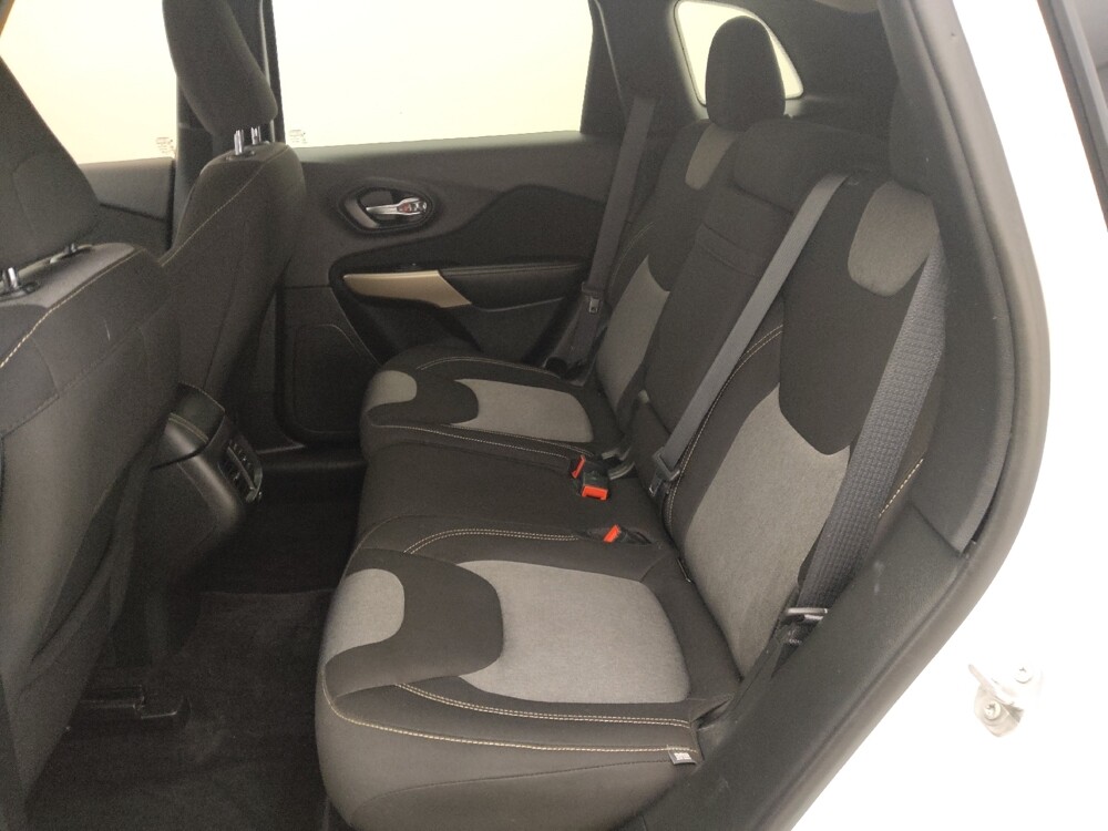 2018 Jeep Cherokee in Houston, TX 77034 - 18086638 18