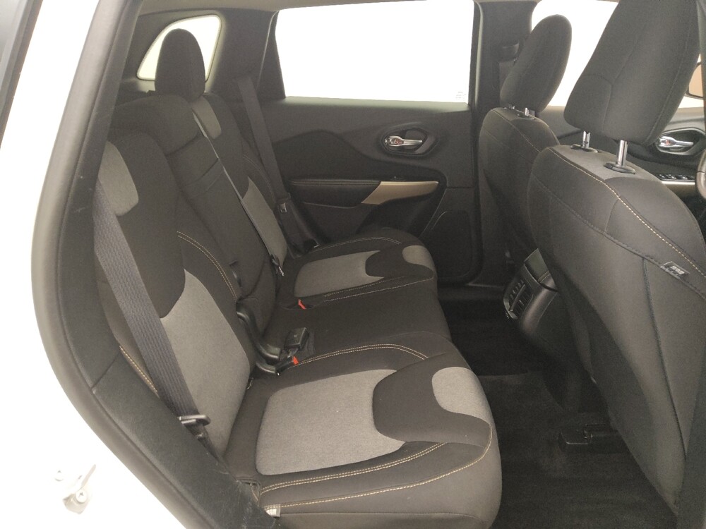 2018 Jeep Cherokee in Houston, TX 77034 - 18086638 19