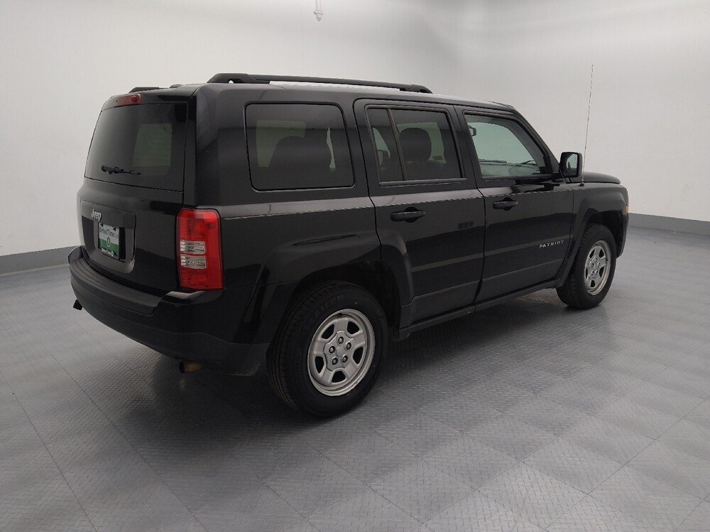 2017 Jeep Patriot in St. Louis, MO 63136 - 18086639 10