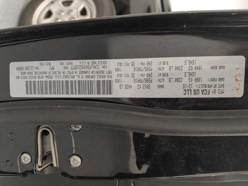 2017 Jeep Patriot in St. Louis, MO 63136 - 18086639 33