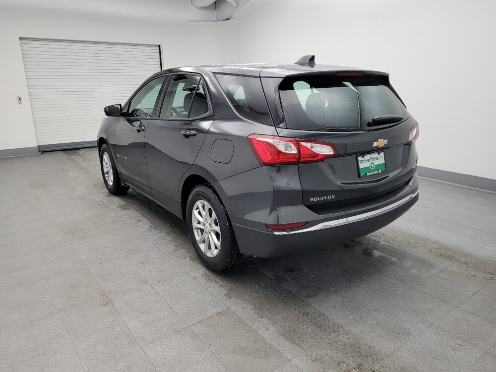 2018 Chevrolet Equinox in Cincinnati, OH 45255 - 18086642 5