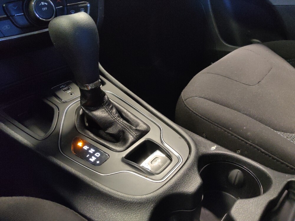 2021 Jeep Cherokee in Phoenix, AZ 85015 - 18086649 26