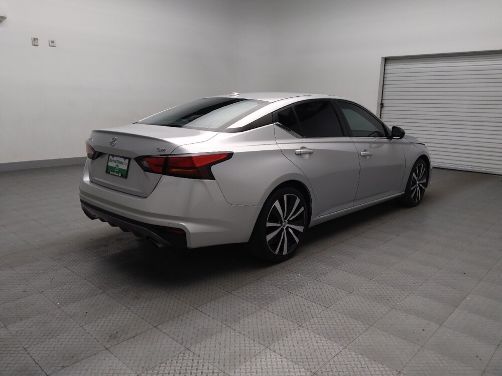 2022 Nissan Altima in Fort Worth, TX 76116 - 18086653 9