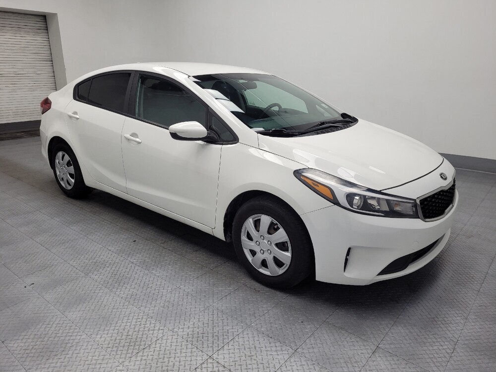 2018 Kia Forte in Las Vegas, NV 89104 - 18086655 11