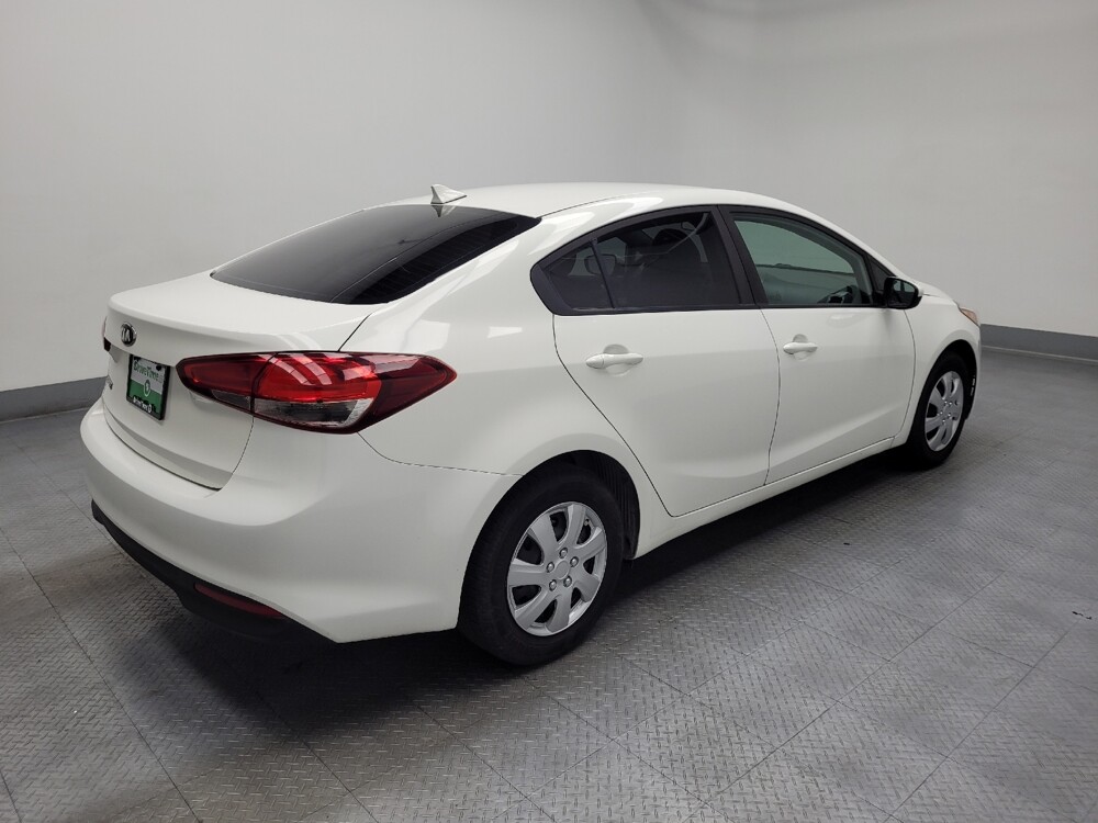 2018 Kia Forte in Las Vegas, NV 89104 - 18086655 10