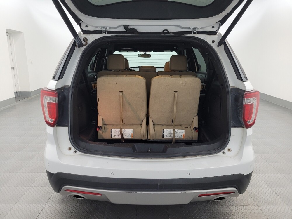 2017 Ford Explorer in Tucson, AZ 85705 - 18086658 29