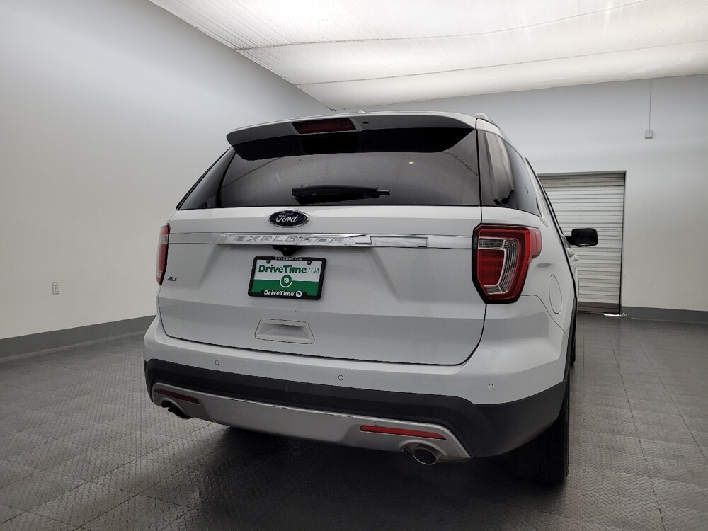 2017 Ford Explorer in Tucson, AZ 85705 - 18086658 7