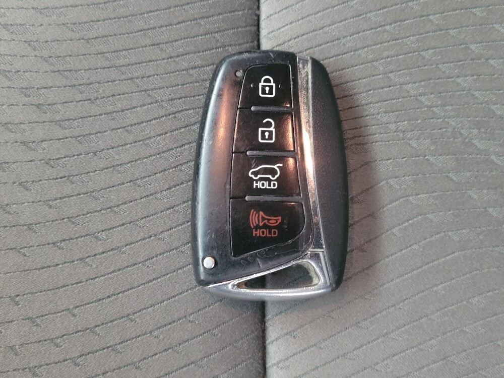 2018 Hyundai Santa Fe in Memphis, TN 38128 - 18086659 32