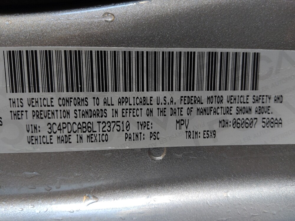 2020 Dodge Journey in Live Oak, TX 78233 - 18086663 33