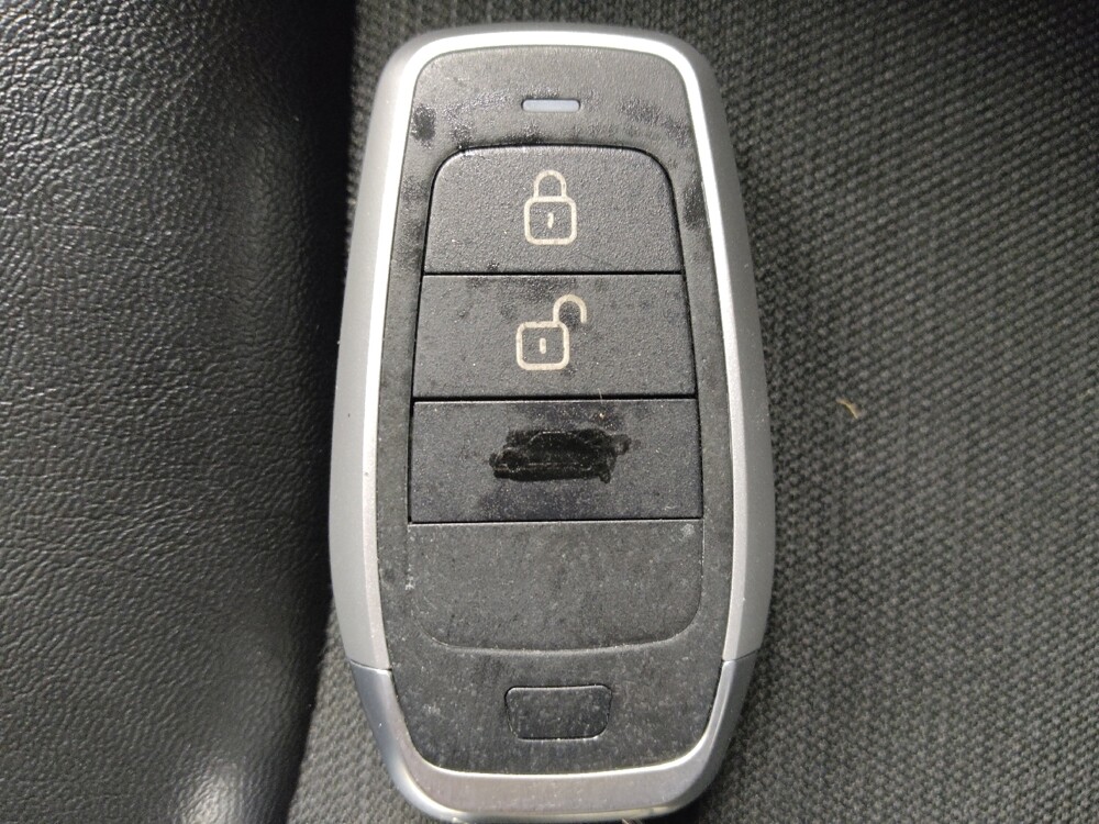 2020 Jeep Cherokee in Houston, TX 77034 - 18086664 32