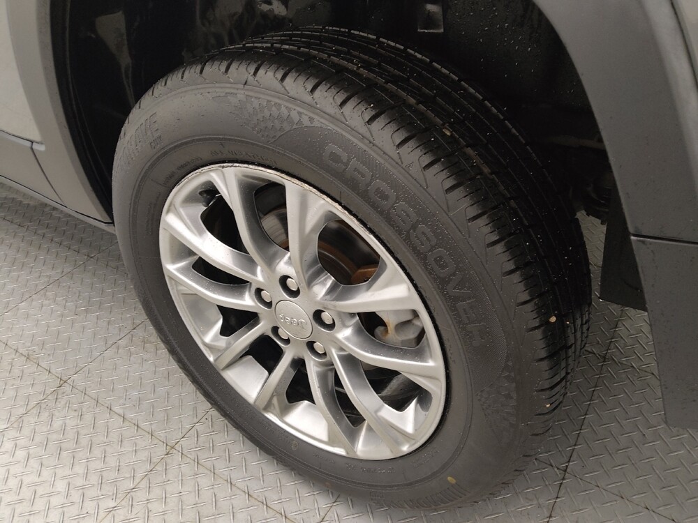 2020 Jeep Cherokee in Houston, TX 77034 - 18086664 31