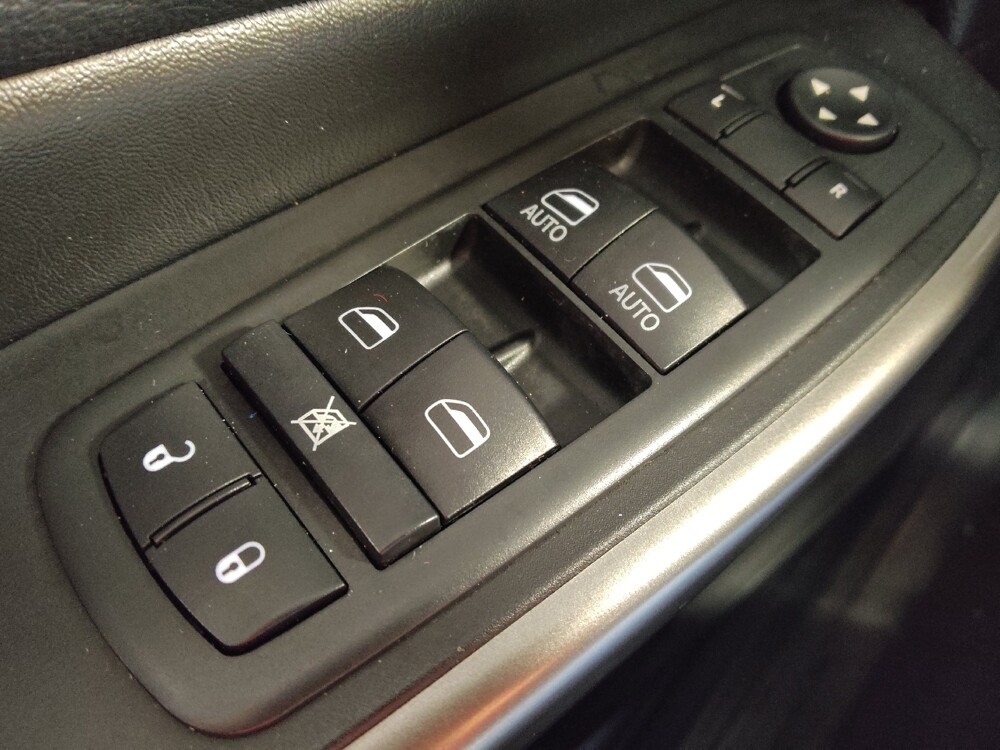 2020 Jeep Cherokee in Houston, TX 77034 - 18086664 27