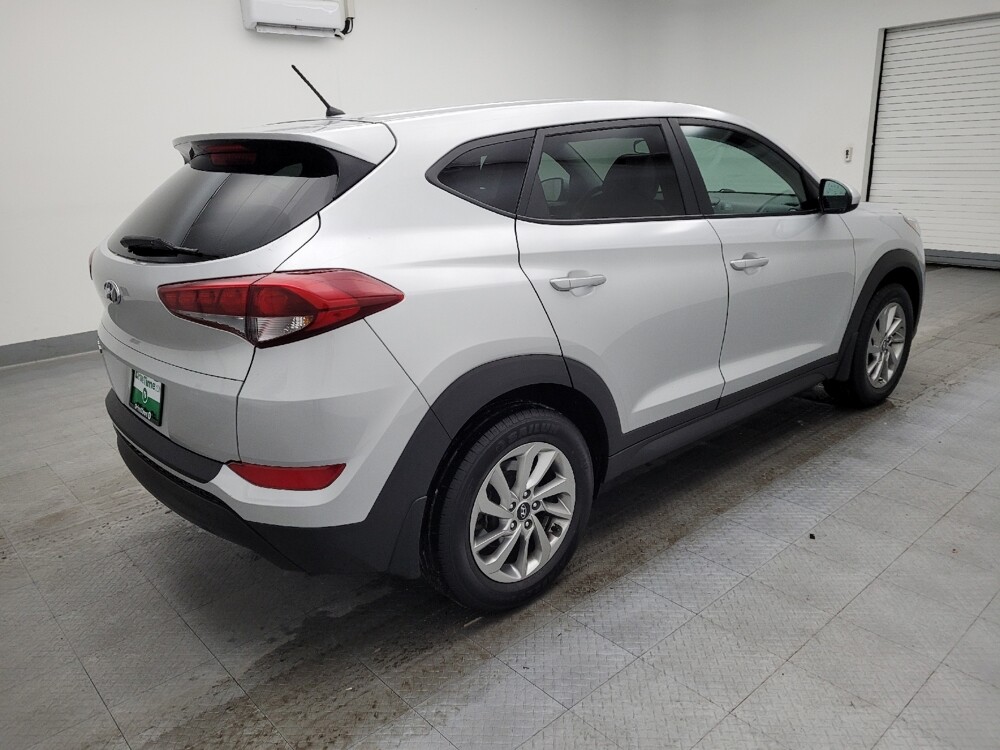 2018 Hyundai Tucson in Maple Heights, OH 44137 - 18086665 10