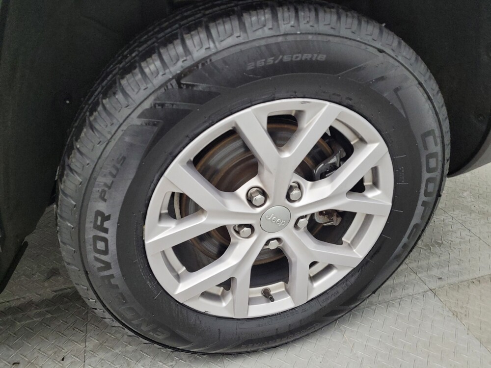 2021 Jeep Grand Cherokee L in Cincinnati, OH 45255 - 18086672 31