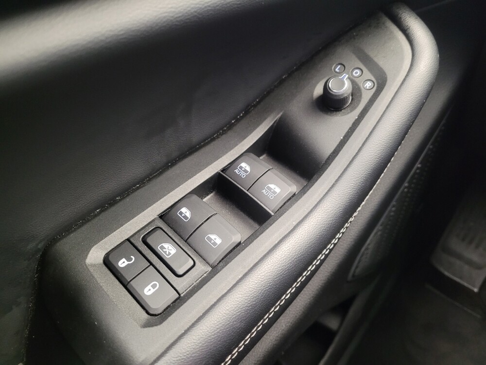 2021 Jeep Grand Cherokee L in Maple Heights, OH 44137 - 18086673 27