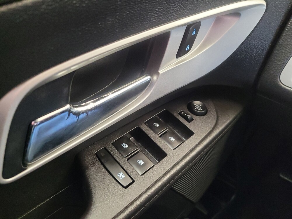 2016 Chevrolet Equinox in Maple Heights, OH 44137 - 18086675 27