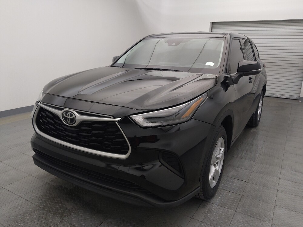 2022 Toyota Highlander in Houston, TX 77060 - 18086676 15
