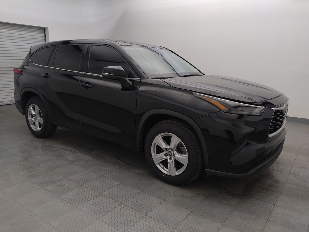 2022 Toyota Highlander in Houston, TX 77060 - 18086676 11