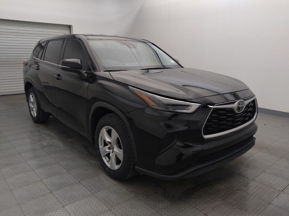 2022 Toyota Highlander in Houston, TX 77060 - 18086676 13