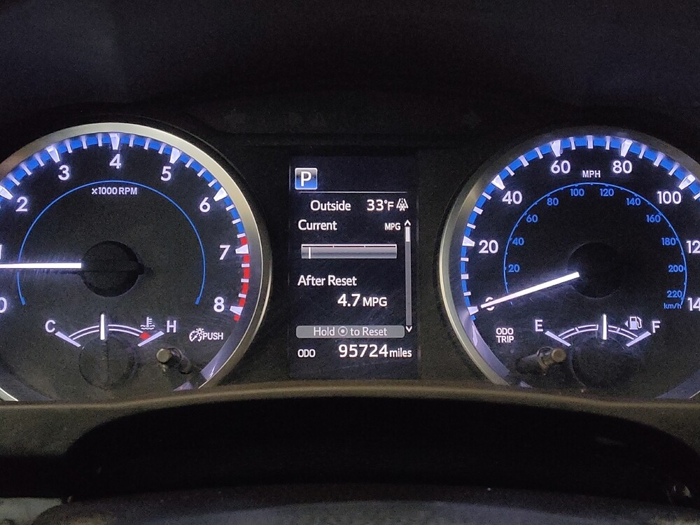 2017 Toyota Highlander in Fairfield, OH 45014 - 18086679 23