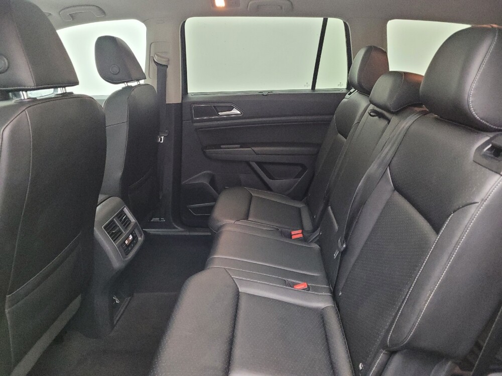 2019 Volkswagen Atlas in Maple Heights, OH 44137 - 18086680 18