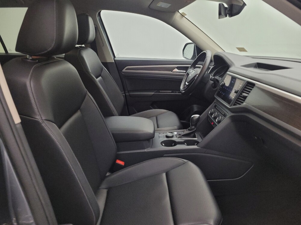 2019 Volkswagen Atlas in Maple Heights, OH 44137 - 18086680 21