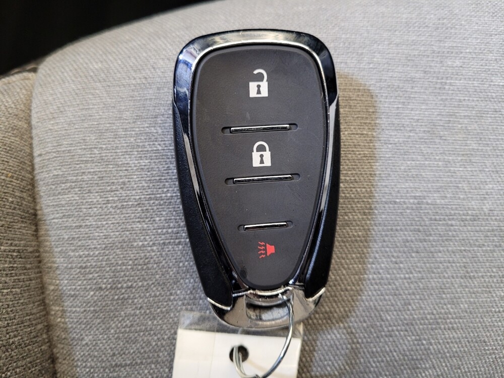 2022 Chevrolet Equinox in Maple Heights, OH 44137 - 18086681 32