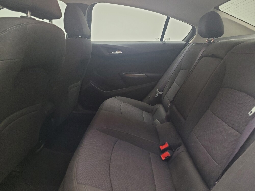 2017 Chevrolet Cruze in Indianapolis, IN 46222 - 18086691 18