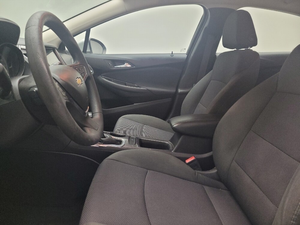 2017 Chevrolet Cruze in Indianapolis, IN 46222 - 18086691 17