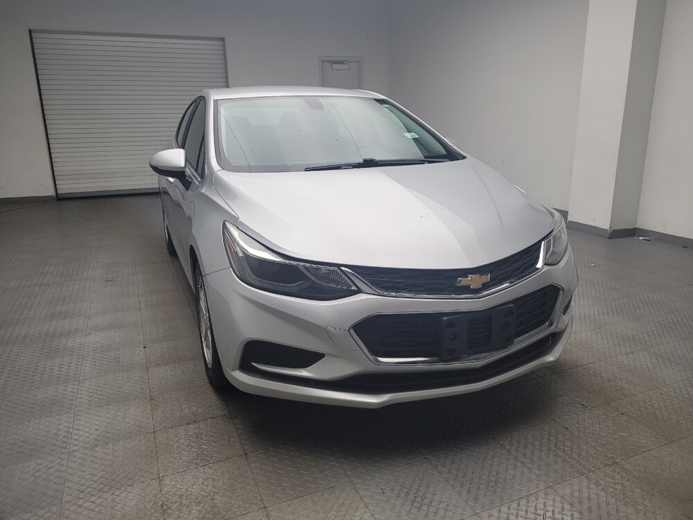 2017 Chevrolet Cruze in Indianapolis, IN 46222 - 18086691 14