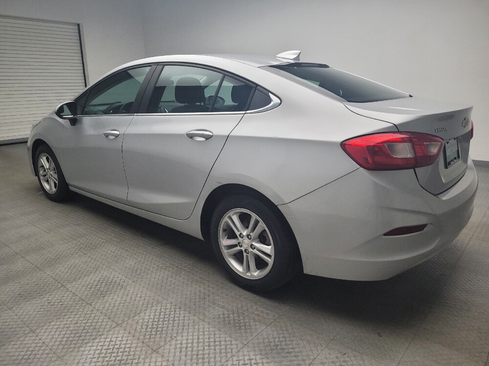 2017 Chevrolet Cruze in Indianapolis, IN 46222 - 18086691 3