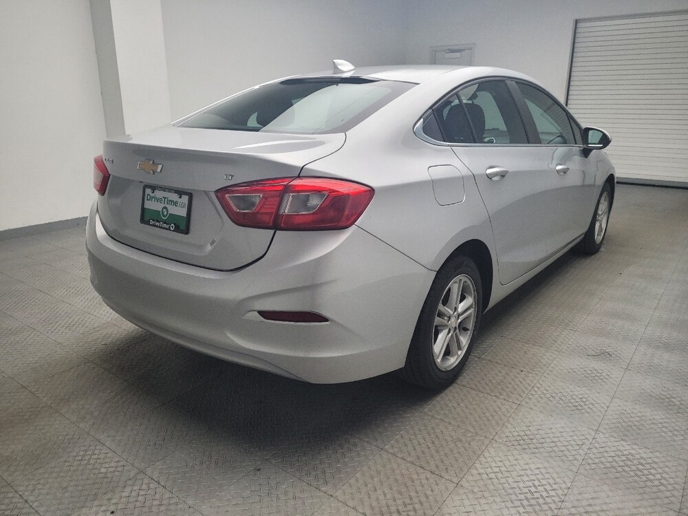 2017 Chevrolet Cruze in Indianapolis, IN 46222 - 18086691 9