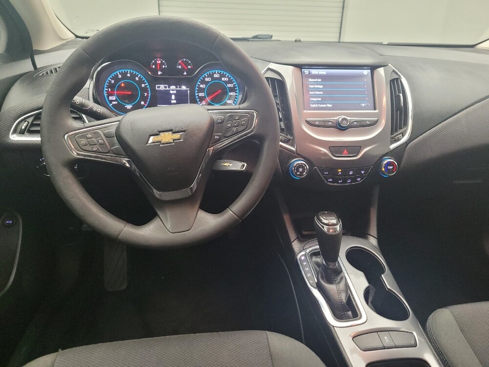 2017 Chevrolet Cruze in Indianapolis, IN 46222 - 18086691 22