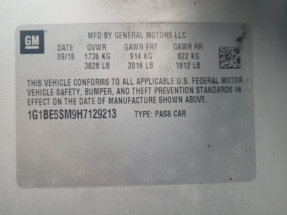 2017 Chevrolet Cruze in Indianapolis, IN 46222 - 18086691 33