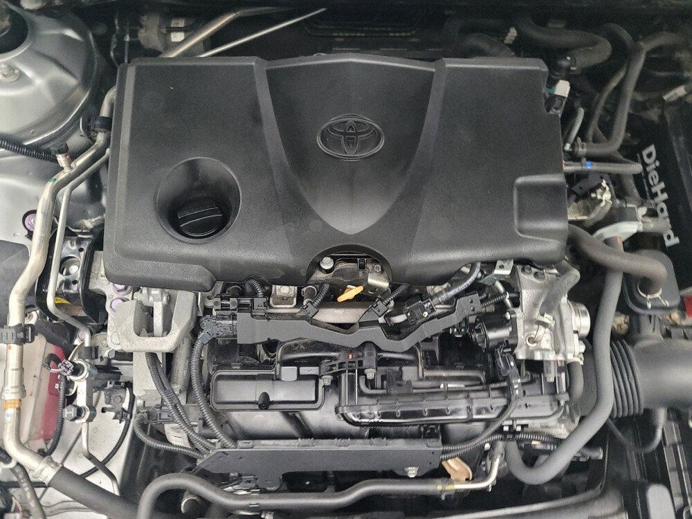 2021 Toyota Camry in Indianapolis, IN 46222 - 18086692 30