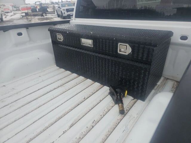 2018 Chevrolet Silverado 1500 in Wadena, MN 56482 - 18086701 10