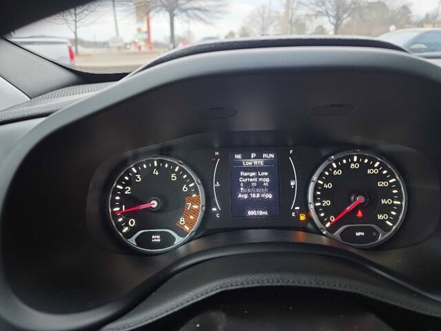 2020 Jeep Renegade in Knoxville, TN 37912 - 18086709 9
