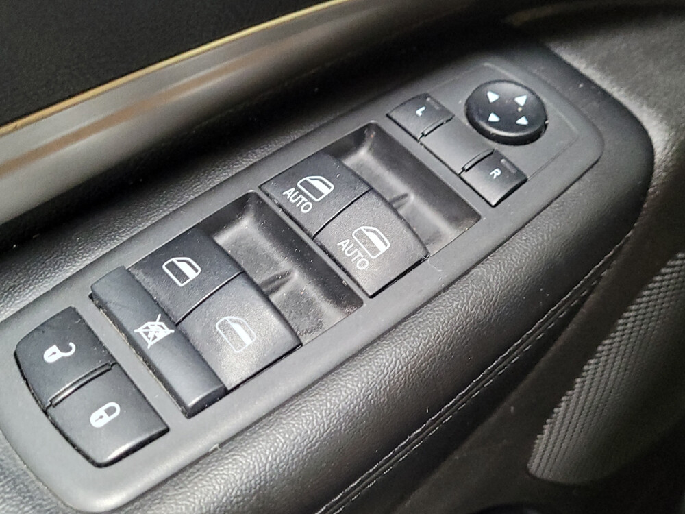 2019 Dodge Durango in Riverside, CA 92504 - 18086710 27