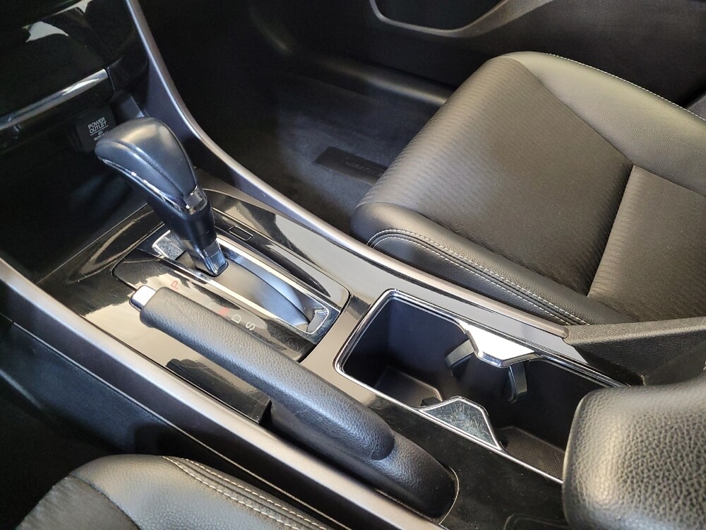 2017 Honda Accord in Columbus, OH 43228 - 18086711 26