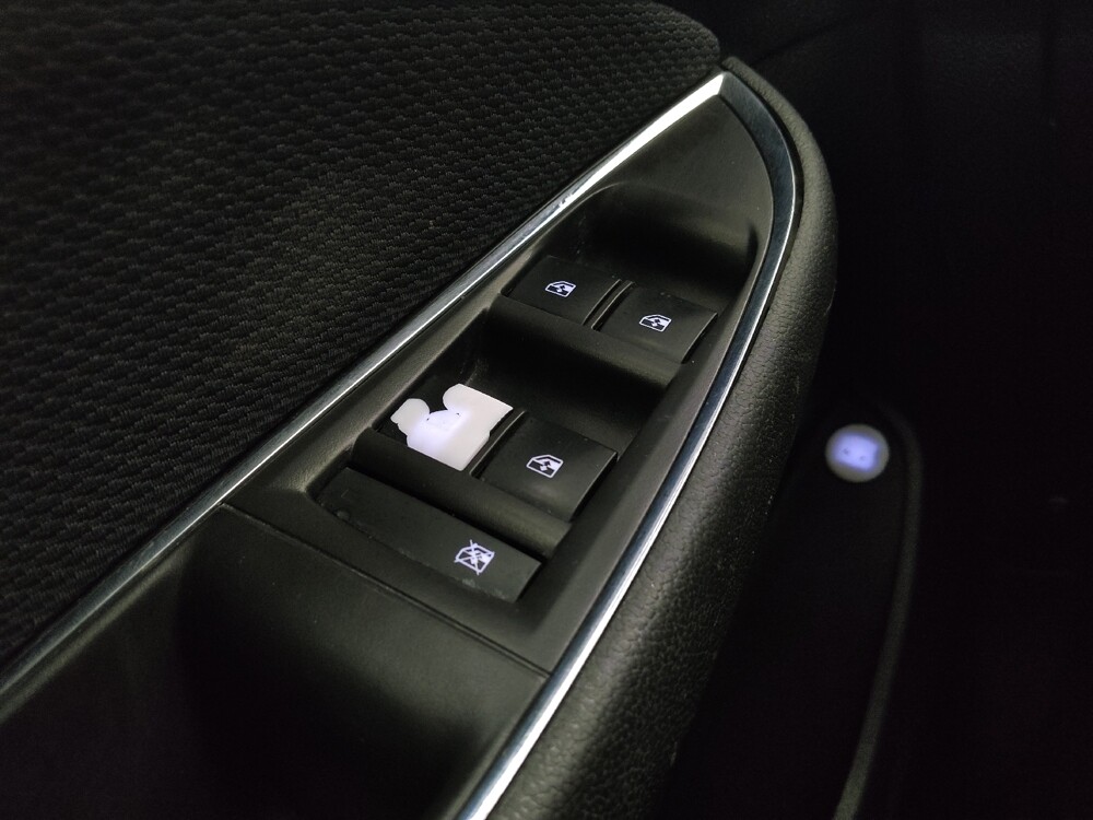 2017 Chevrolet Cruze in Peoria, IL 61615 - 18086712 27