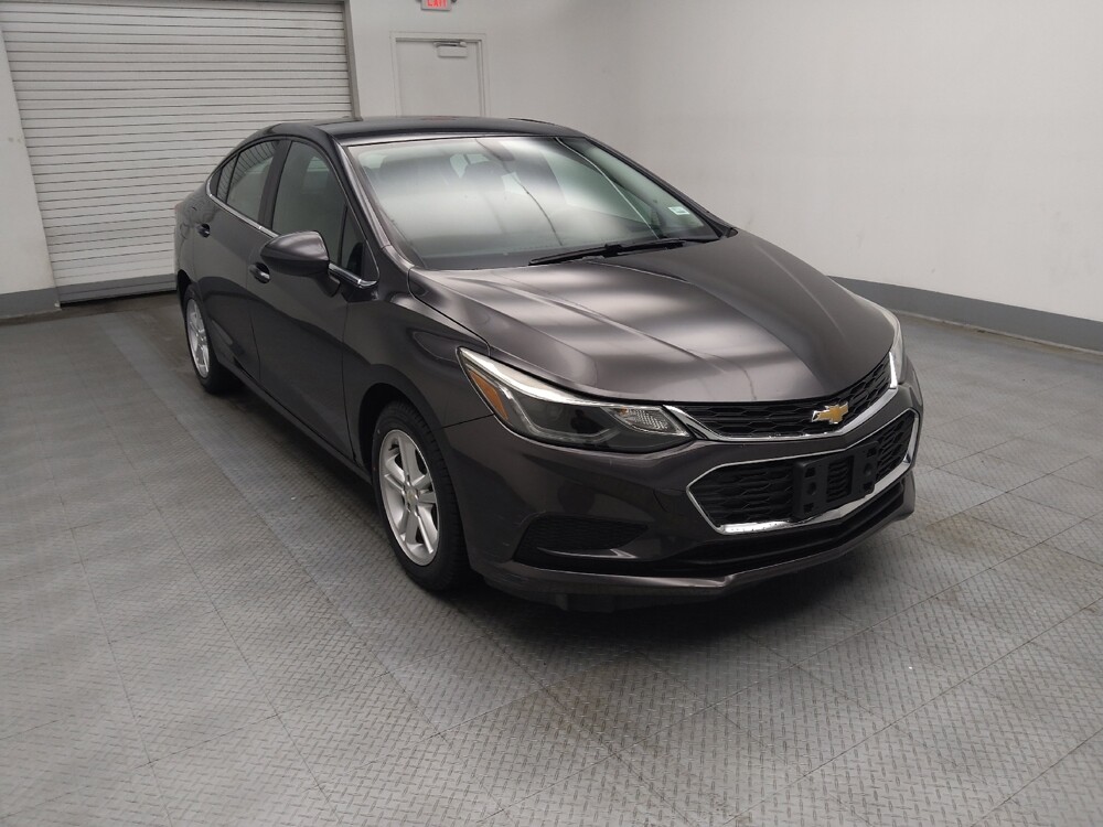 2017 Chevrolet Cruze in Peoria, IL 61615 - 18086712 13