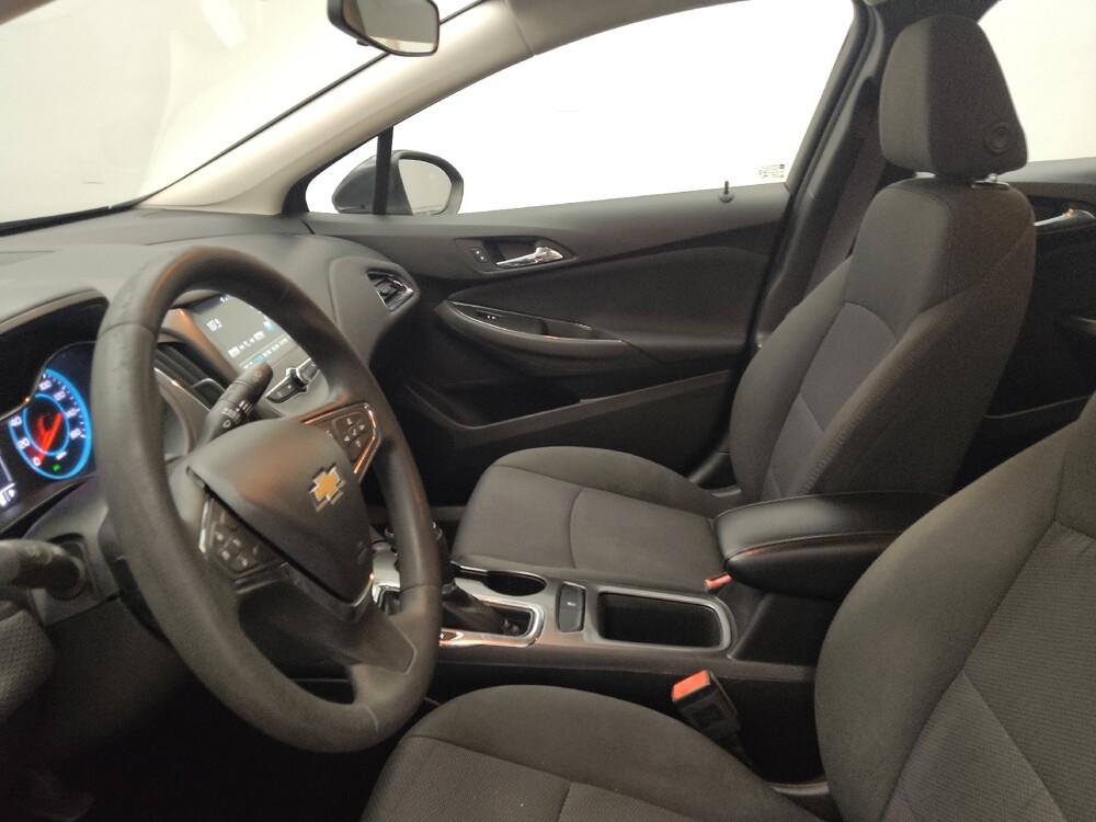 2017 Chevrolet Cruze in Peoria, IL 61615 - 18086712 17