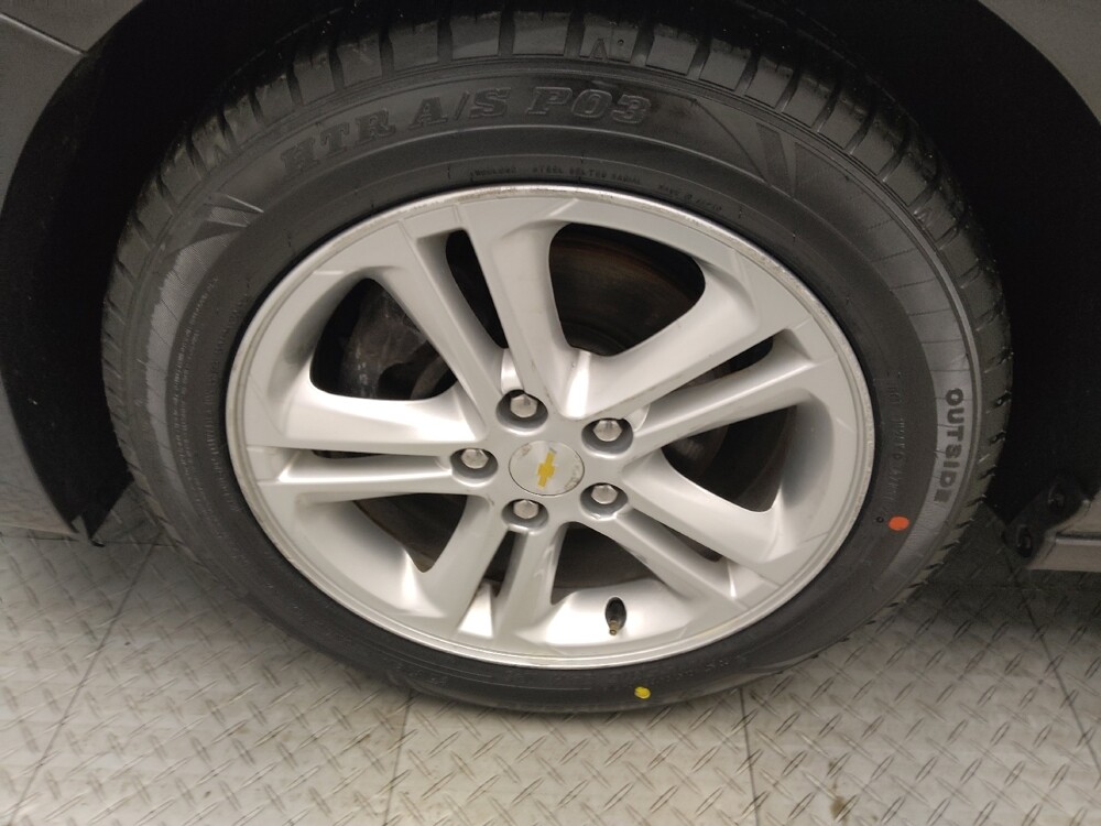 2017 Chevrolet Cruze in Peoria, IL 61615 - 18086712 31