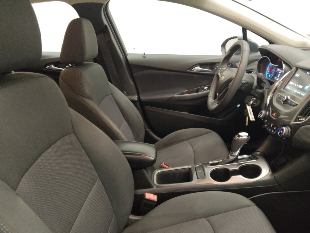 2017 Chevrolet Cruze in Peoria, IL 61615 - 18086712 21
