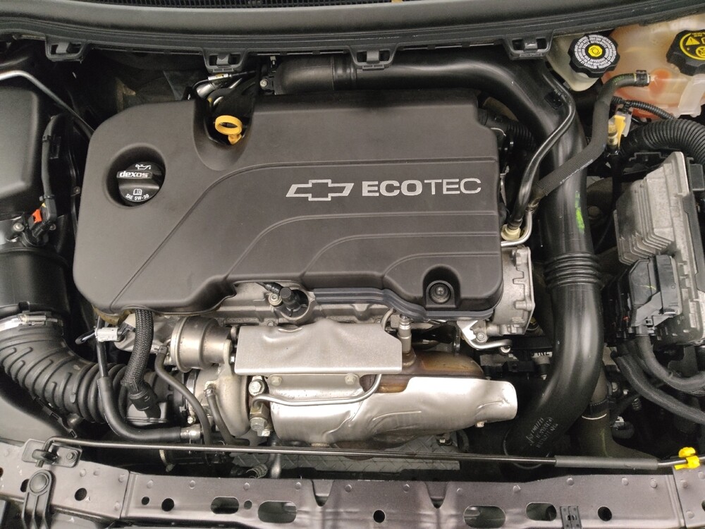 2017 Chevrolet Cruze in Peoria, IL 61615 - 18086712 30