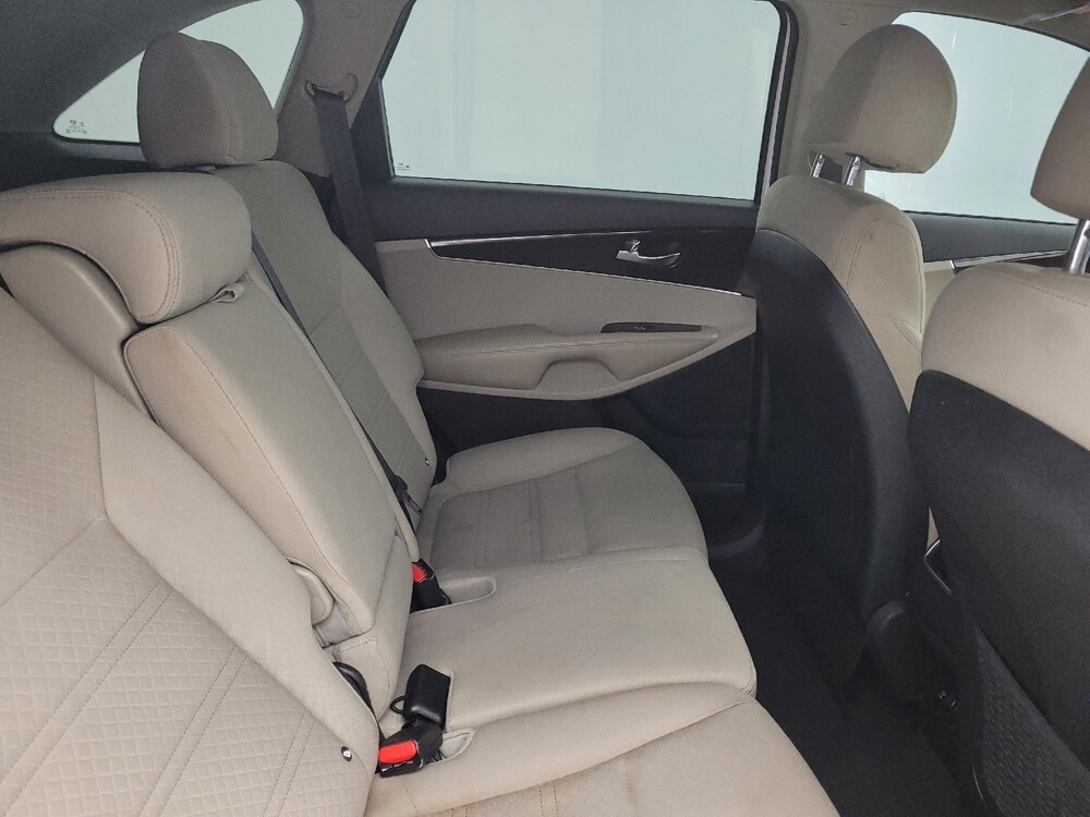 2018 Kia Sorento in Wilmington, NC 28405 - 18086715 19