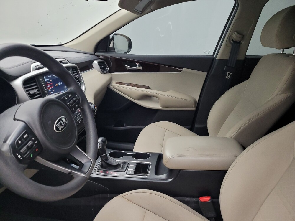 2018 Kia Sorento in Wilmington, NC 28405 - 18086715 17